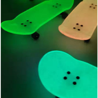 Plastic Luminous Glow in the Dark Fingerboard Deck