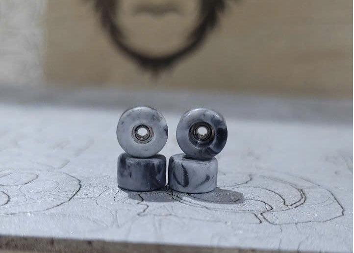 Fat Face Abec 9 Hand made Fingerboard Wheel