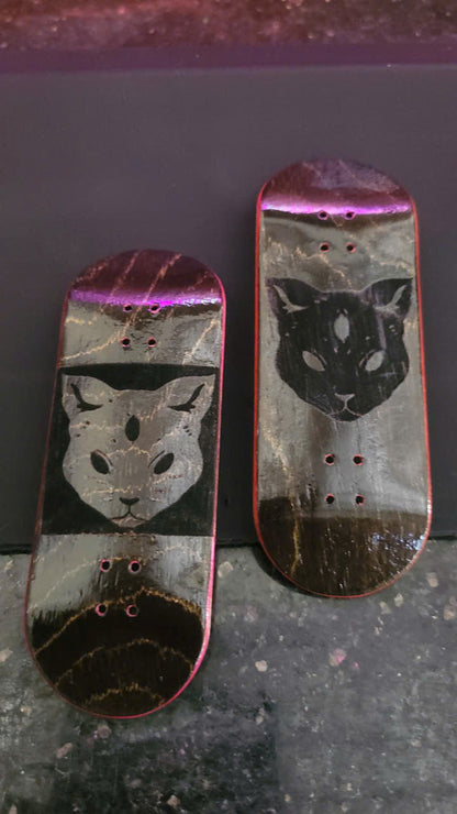 Black cat Fingerboard